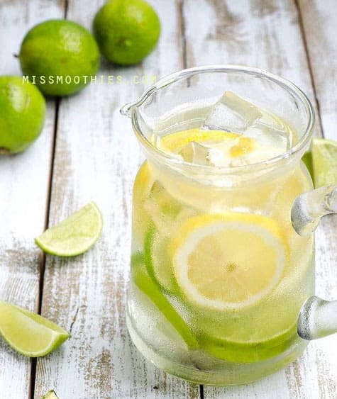 Agua de limón, lima y pomelo